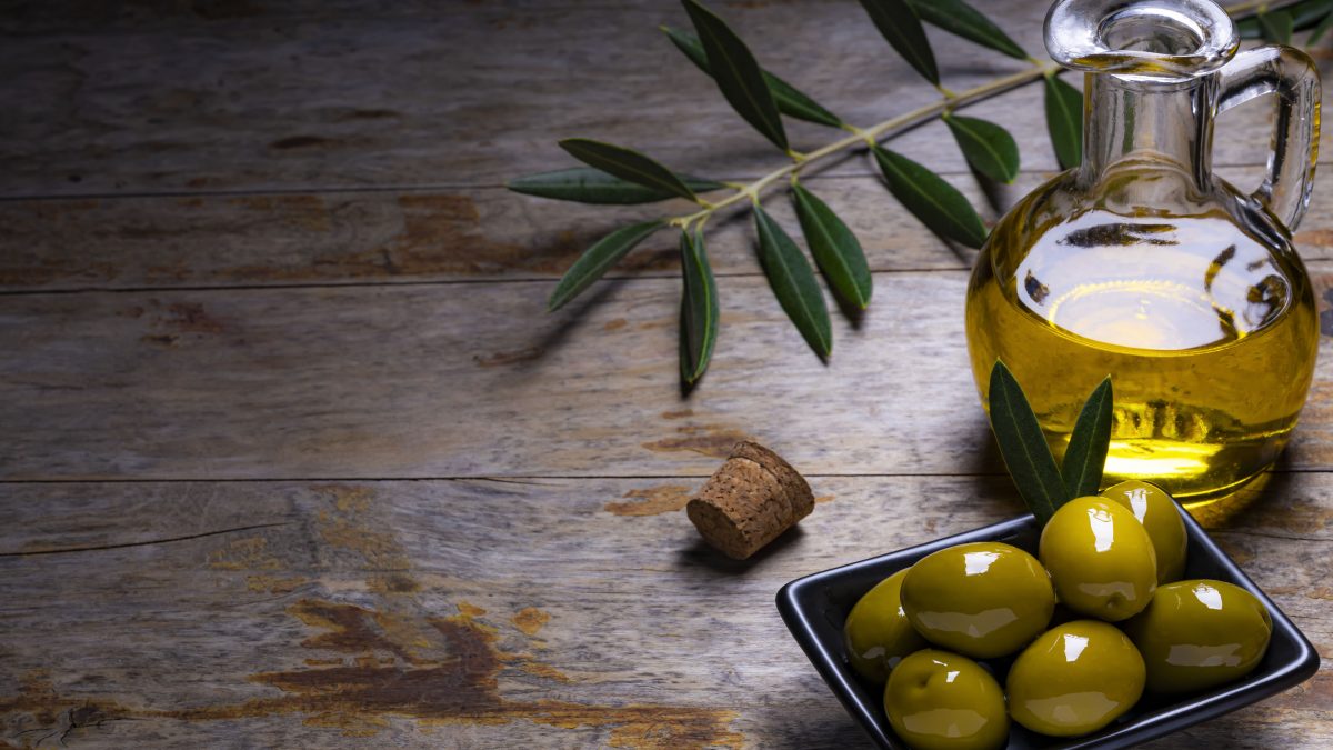 Conheça as principais curiosidades sobre o azeite de oliva