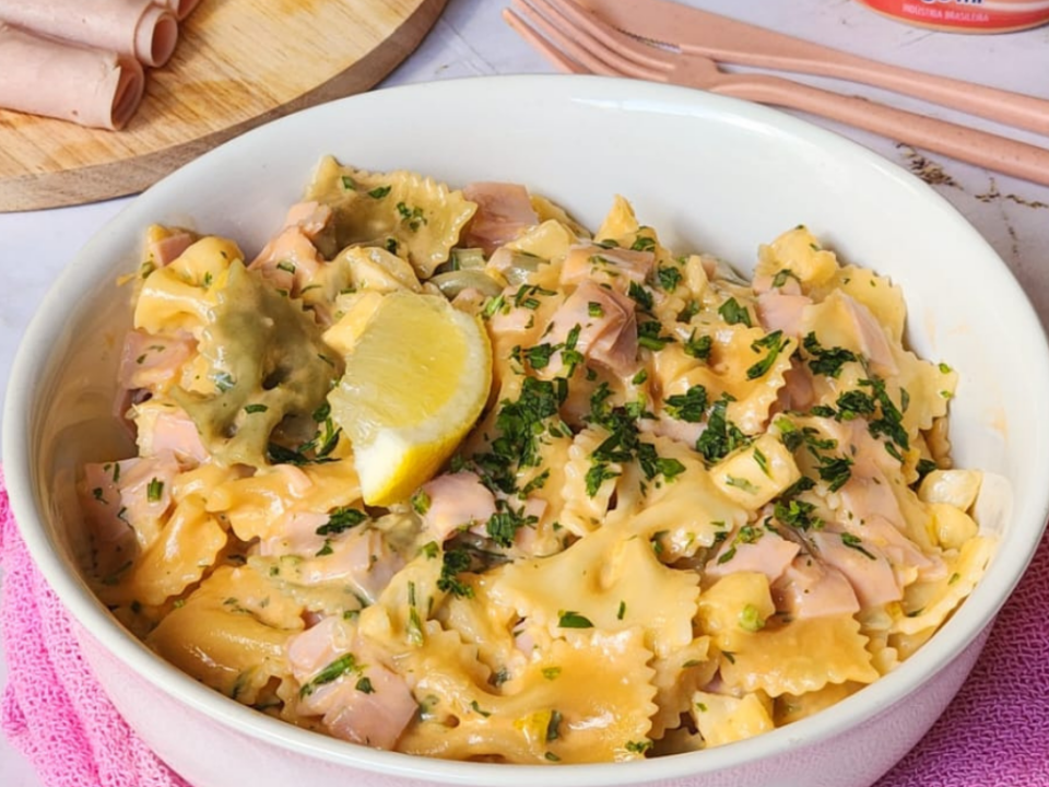receita de salada de macarrão com abacaxi e presunto