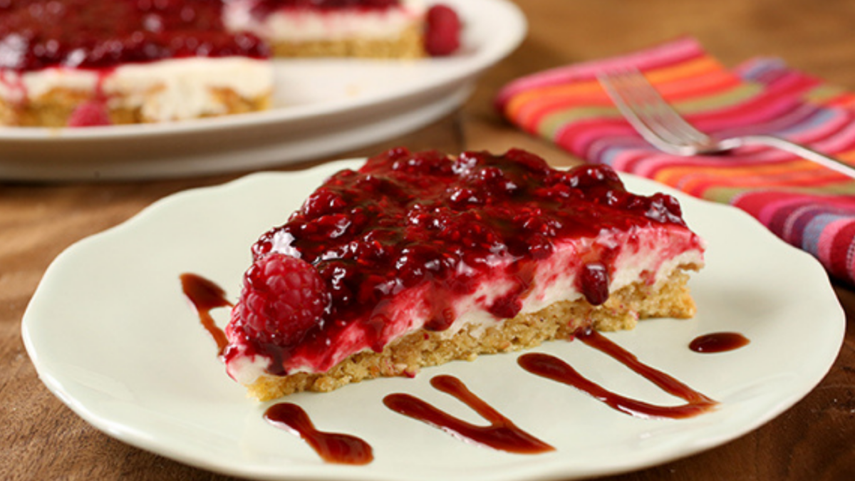 receita de torta de castanha de caju e frutas vermelhas