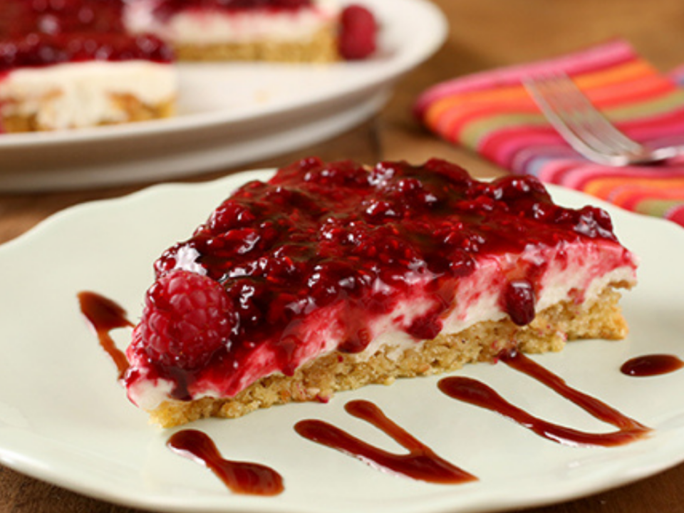 receita de torta de castanha de caju e frutas vermelhas