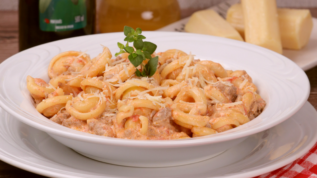 receita de macarrão cremoso com carne moída