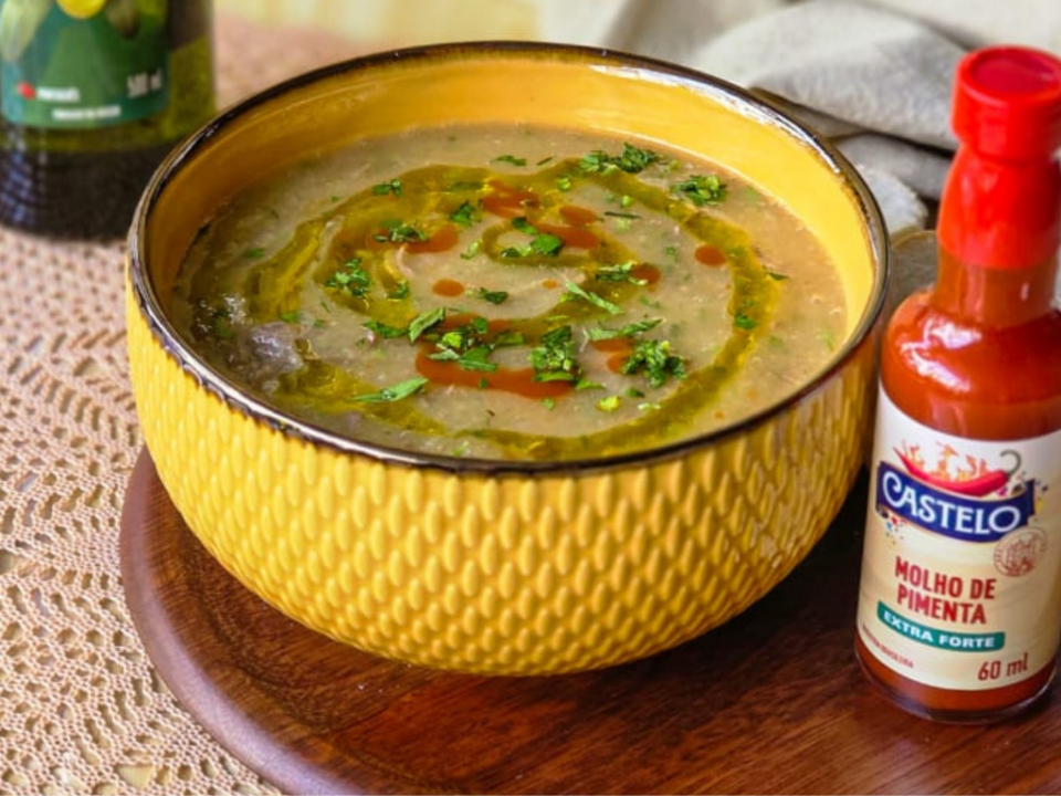 receita de caldo de mandioca com carne