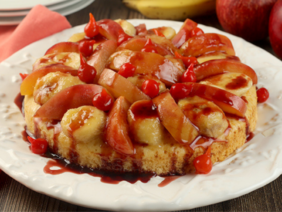 receita de torta de maçã agridoce com calda de frutas