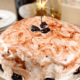 receita de bolo de festa com ameixa e marshmallow